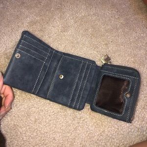 gray foldable wallet